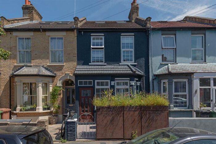 3 Bedroom Terraced House For Sale In Farmer Road, Leyton, E10