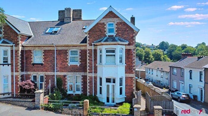 4 Bedroom Maisonette To Rent In Victoria Avenue, Newport, NP19