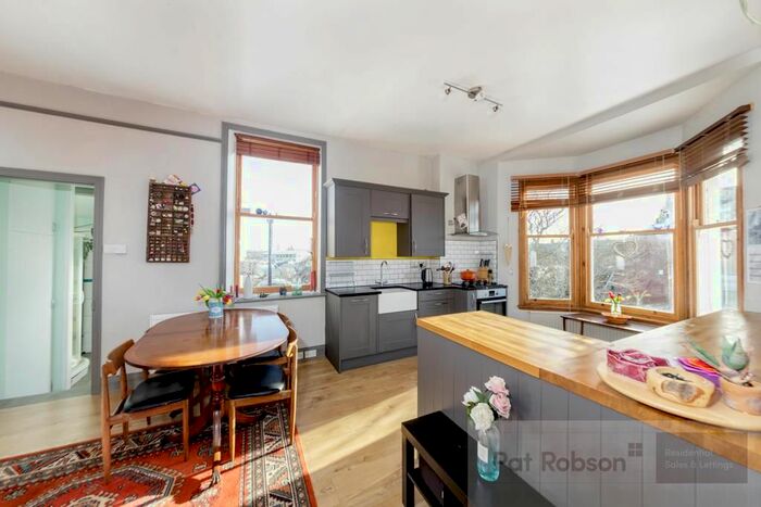 2 Bedroom Flat To Rent In Whitefield Terrace, Newcastle Upon Tyne NE6