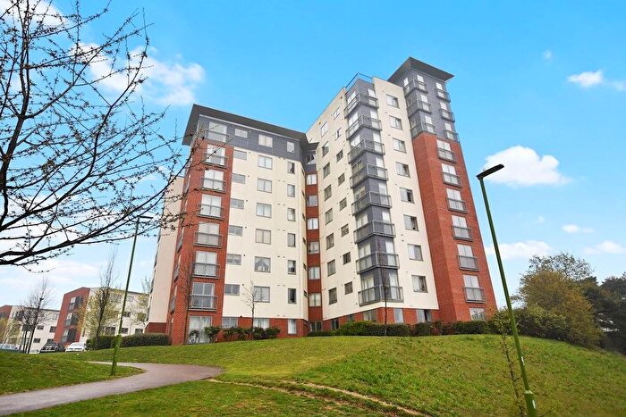 2 Bedroom Flat For Sale In Kilby Road, Stevenage, Hertfordshire, SG1
