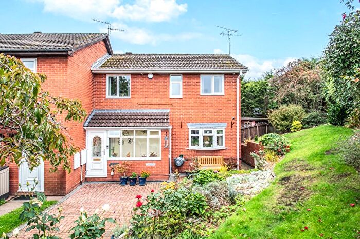 4 Bedroom Semi-Detached House For Sale In Kingsford Nouveau, Kingswinford, West Midlands, DY6