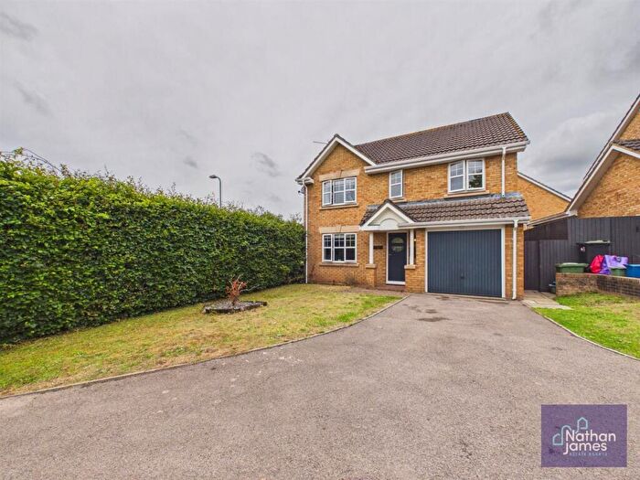 4 Bedroom Detached House For Sale In Clos Alwen Caldicot, NP26
