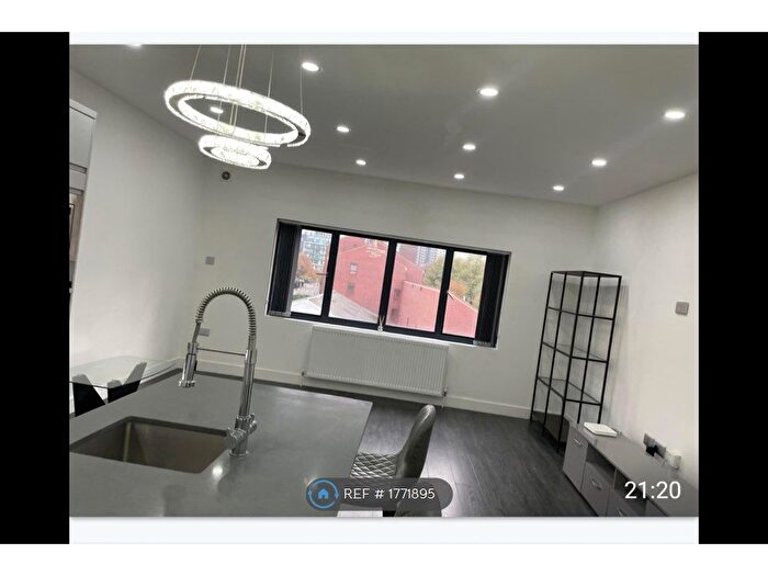 1 Bedroom Flat To Rent In Commercial Road, London, E1