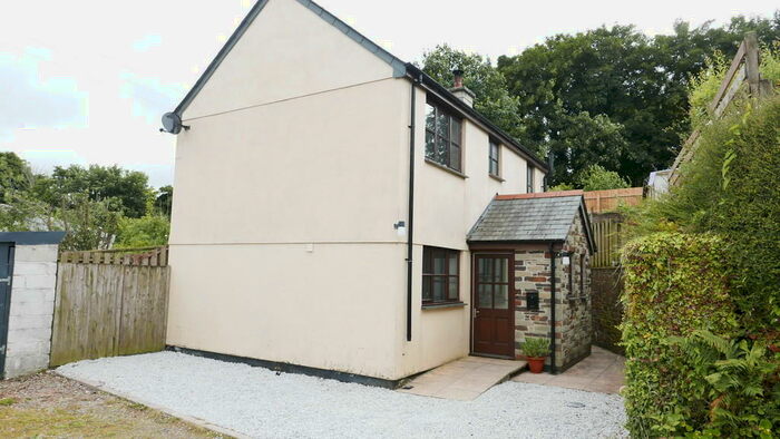 3 Bedroom Detached House For Sale In Looe Mills, Liskeard, PL14
