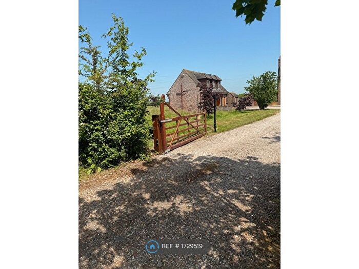 Studio To Rent In Rectory Lane, Chelmsford, CM3