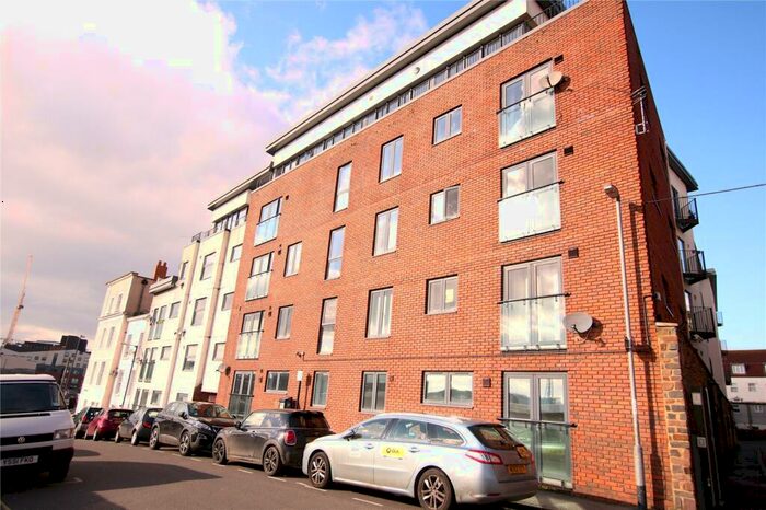 1 Bedroom Apartment To Rent In Waterloo Road, Bristol, Somerset, BS2
