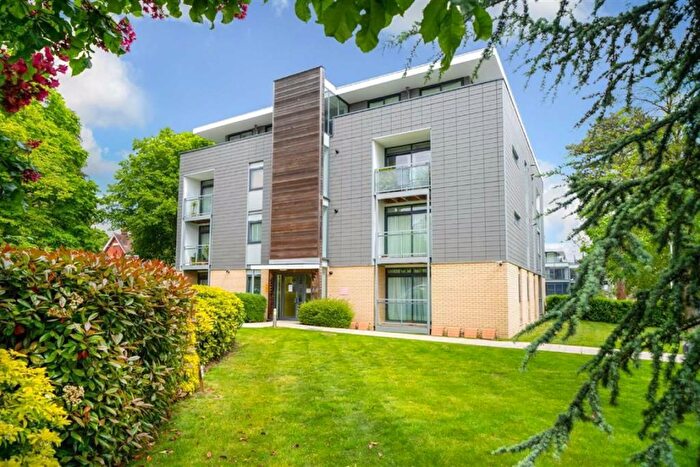 1 Bedroom Flat To Rent In Newsom Place, St Peters Road, St Albans, AL1