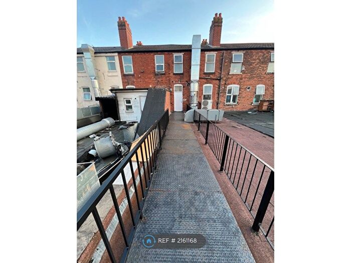 4 Bedroom Flat To Rent In Coventry Road Small Heath, Birmingham, B10