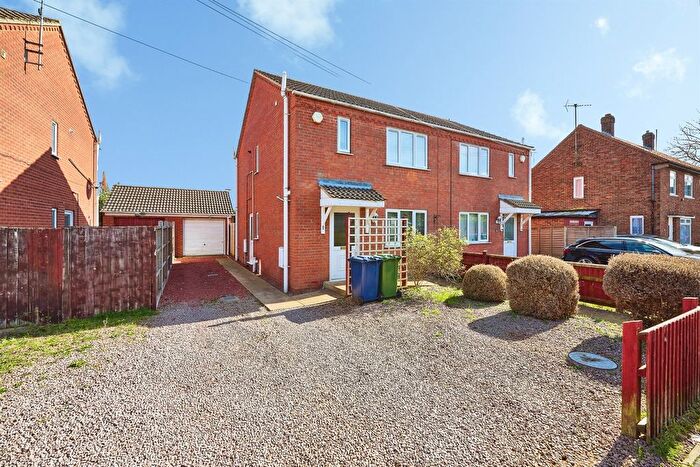 3 Bedroom Semi Detached House For Sale In Cherry Road, Wisbech, PE13
