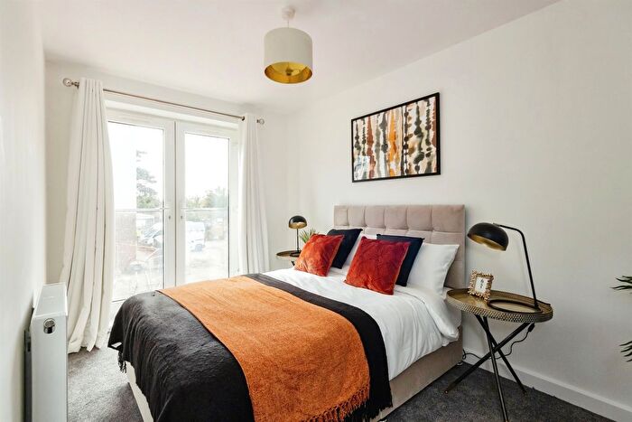 3 Bedroom Town House For Sale In Tulip Street, Beeston, Nottingham, NG9