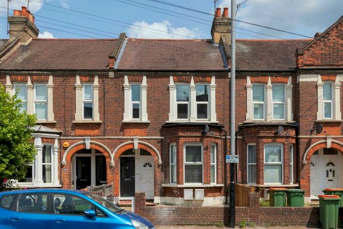 2 Bedroom Flat To Rent In Dames Road, Forest Gate, E7