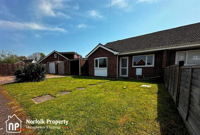 2 Bedroom Bungalow To Rent In Bickley Close, Attleborough, NR17