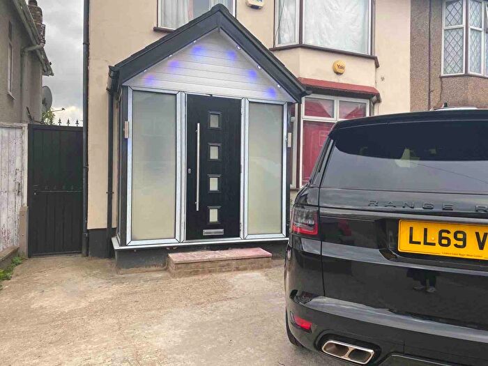 2 Bedroom Flat To Rent In Pembroke Road, Wembley, HA9