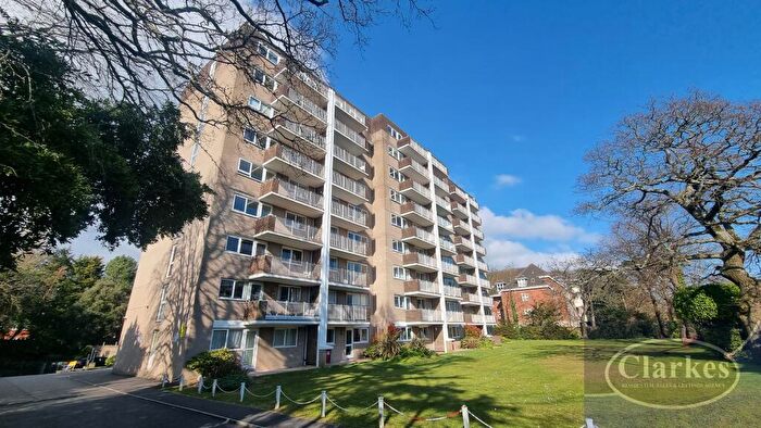 2 Bedroom Flat For Sale In Pleasant Apartment, Bourne Pines, BH1