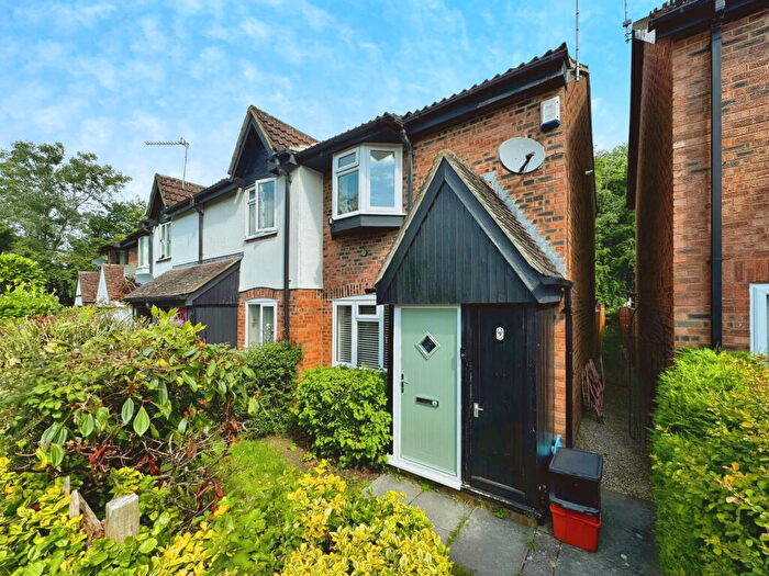 2 Bedroom Semi Detached House To Rent In Maxey Close, Shaw, Swindon, SN5