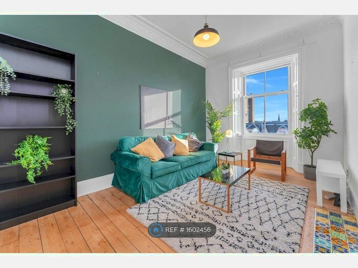 2 Bedroom Flat To Rent In Bath Street, Edinburgh, EH15