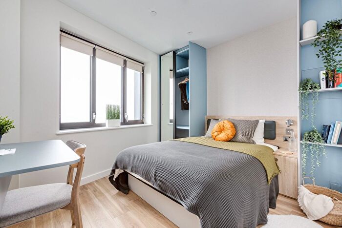 Studio To Rent In College Road, Croydon, CR0