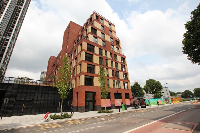 2 Bedroom Flat To Rent In Levy Building, Heygate St, Elephant Park, SE17