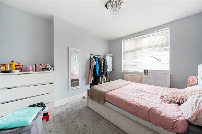 3 Bedroom Terraced House For Sale In Mersham Road, Thornton Heath, CR7