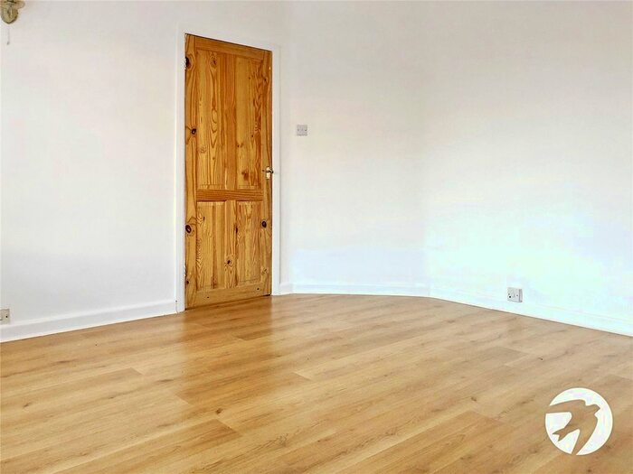 2 Bedroom Terraced House To Rent In Launcelot Road, Bromley, Kent BR1