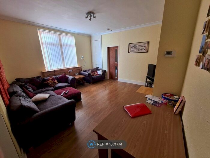 6 Bedroom Terraced House To Rent In Kensington Road, Middlesbrough, TS5