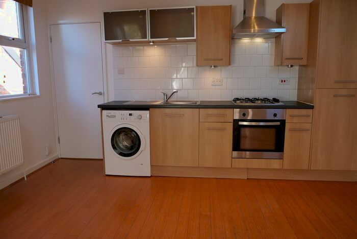 2 Bedroom Flat To Rent In Zetland Road, Chorlton-Cum-Hardy, Manchester, M21