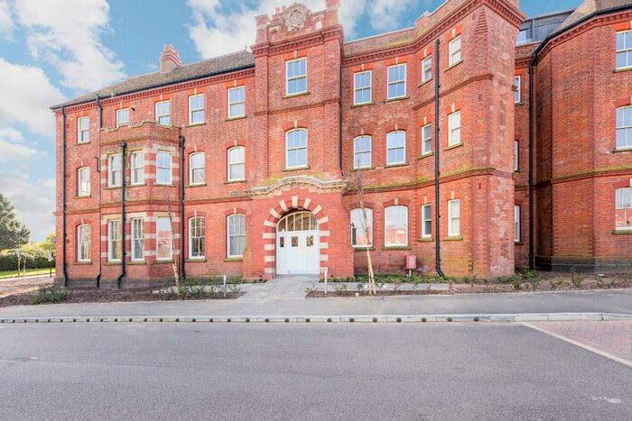 2 Bedroom Apartment To Rent In Willow Road, Bournville, Birmingham, West Midlands, B30