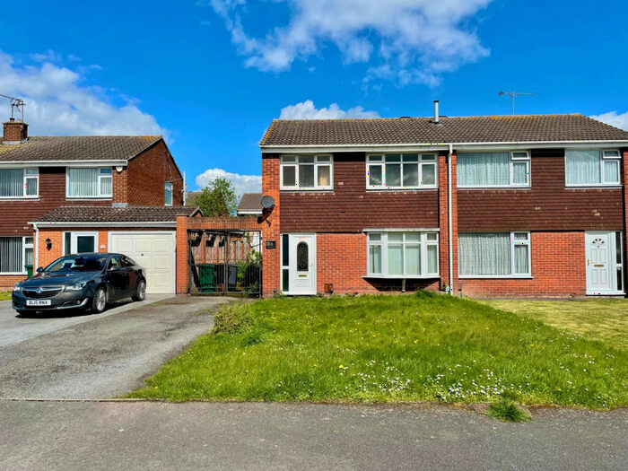 3 Bedroom Semi-Detached House To Rent In Derwent Drive, Stenson Fields, Derby, DE24