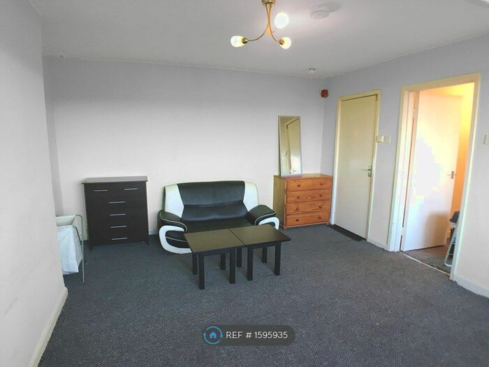 1 Bedroom Flat To Rent In Worcester Drive, Liverpool, L13