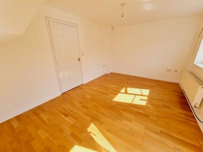 2 Bedroom End Of Terrace House To Rent In Portia Way, Heathcote, Warwick, CV34