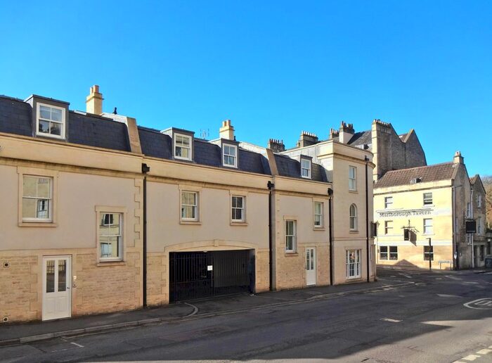 2 Bedroom Flat To Rent In Crescent Lane, Bath, Bath, BA1