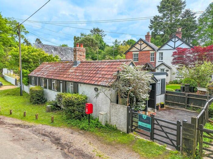 2 Bedroom Detached Bungalow For Sale In Lester Square, Burley, Ringwood, BH24