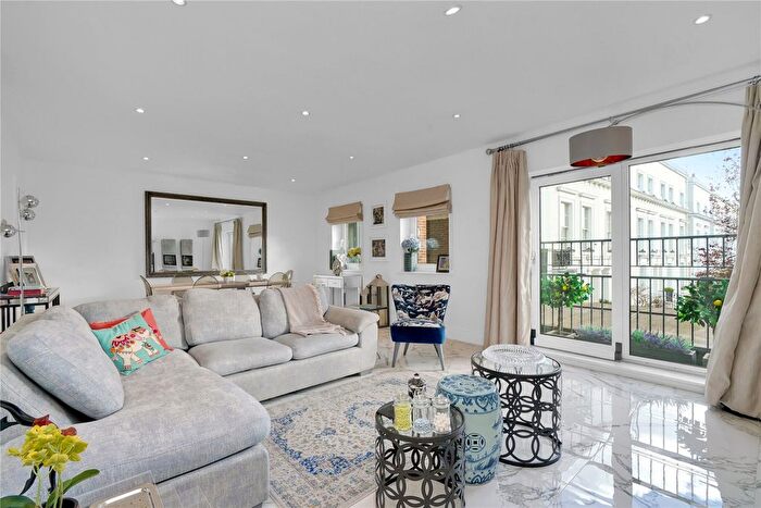 2 Bedroom Flat For Sale In Drayton Gardens, London, SW10