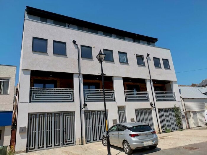 4 Bedroom Property To Rent In Norwood Street, Ashford, TN23