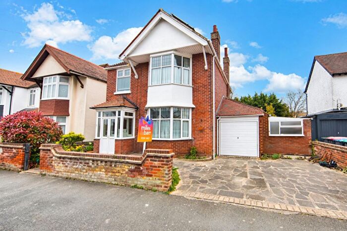 3 Bedroom Detached House For Sale In Laleham Road, Margate, Kent, CT9