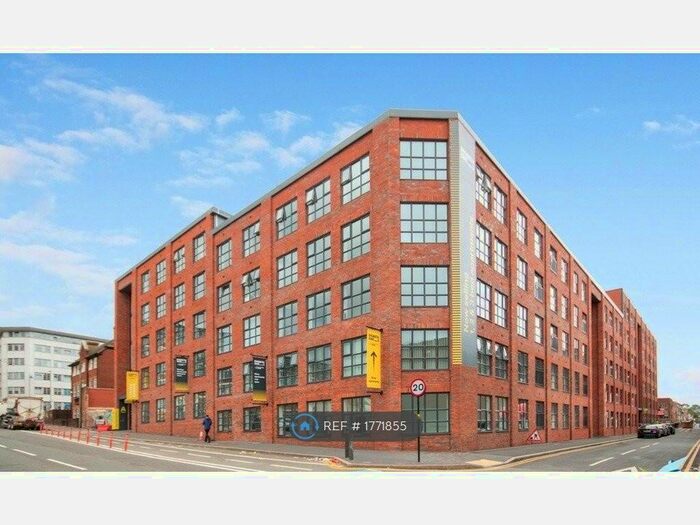 2 Bedroom Flat To Rent In Digbeth Square, Birmingham, B12