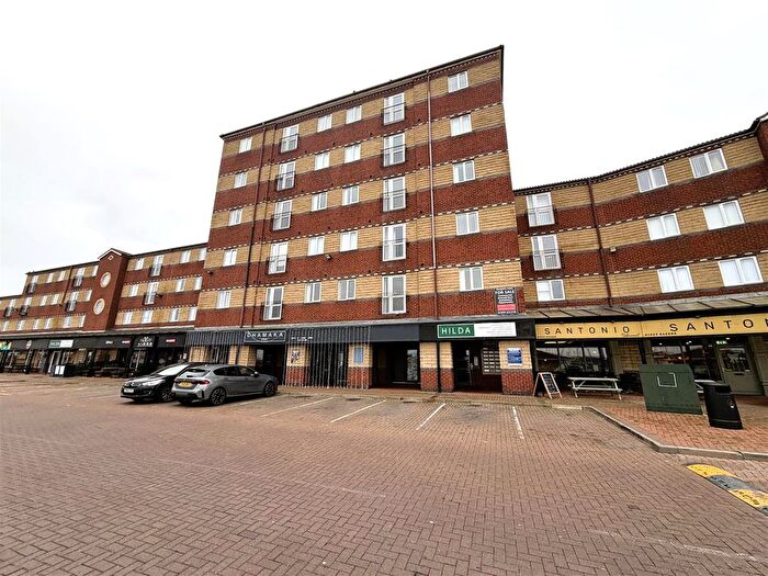 2 Bedroom Flat To Rent In Navigation Point, Marina, Hartlepool, TS24