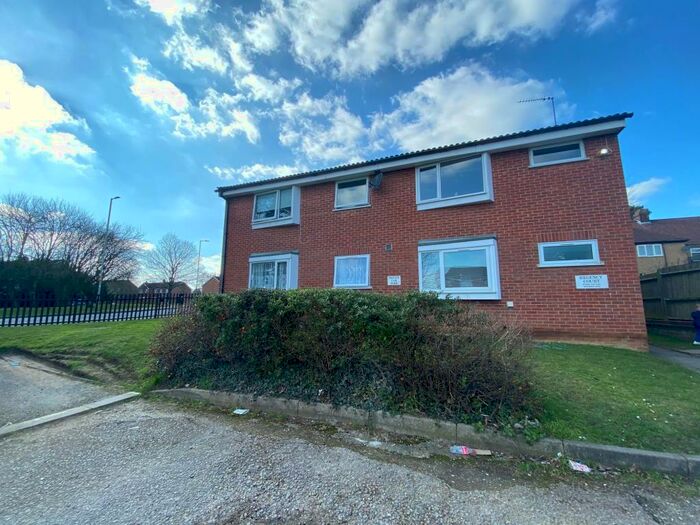 1 Bedroom Apartment To Rent In Regency Court, Broxbourne, EN10