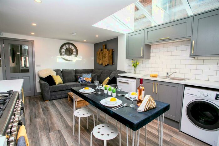 5 Bedroom Terraced House To Rent In St. Margaret Road, Stoke, Coventry, CV1