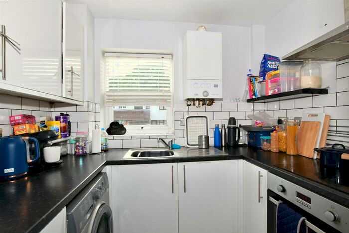 1 Bedroom End Of Terrace House For Sale In Dogwood Close, Lordswood, Chatham, Kent, ME5
