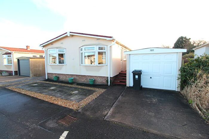 2 Bedroom Park Home For Sale In Avonsmere Residential Park, Stoke Gifford, BS34