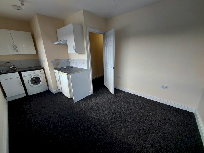 1 Bedroom Flat To Rent In Darlaston Road, Darlaston, Wednesbury, WS10