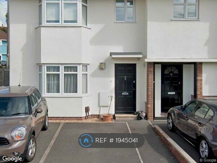 1 Bedroom Flat To Rent In Beckington Road, Bristol, BS3