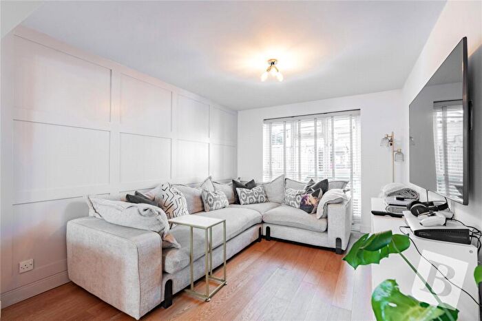 3 Bedroom Terraced House For Sale In Jacksons Close, Ongar, Essex, CM5