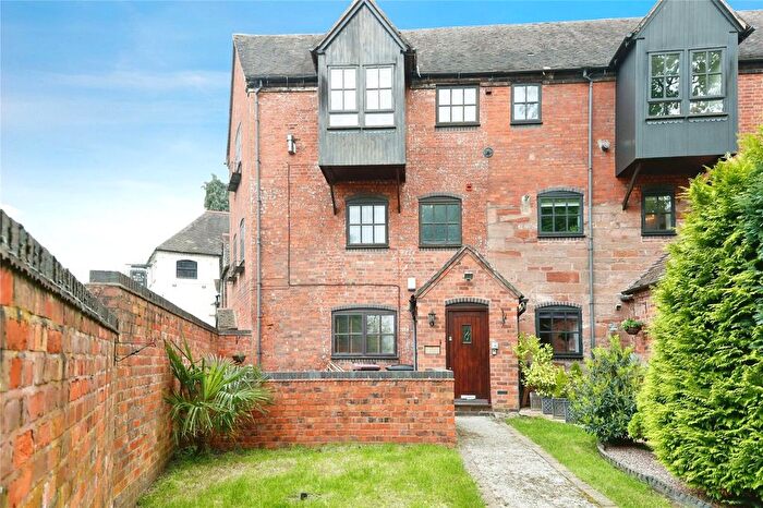 3 Bedroom End Of Terrace House For Sale In Coleshill Road, Furnace End, Birmingham, Warwickshire, B46