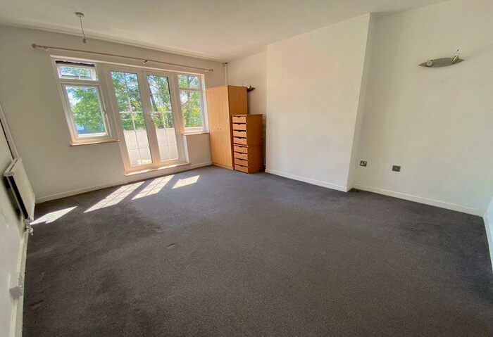 2 Bedroom Apartment To Rent In Ridgeway Court, The Ridgeway, Stanmore, Greater London, HA7