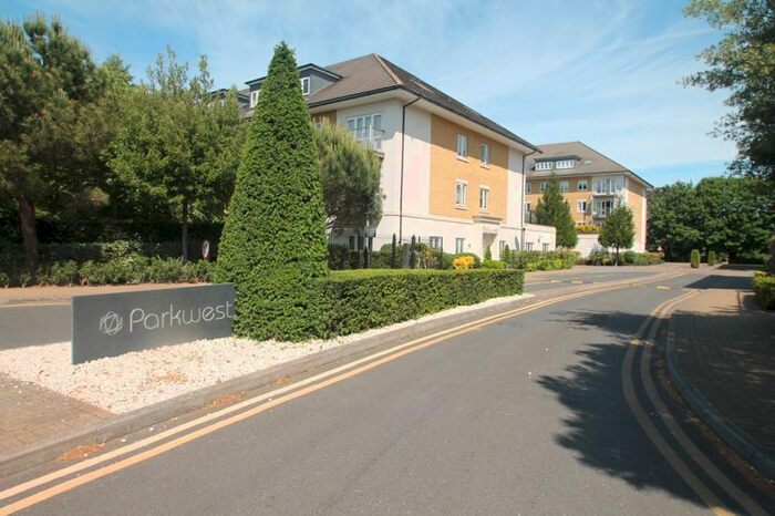 2 Bedroom Flat To Rent In Park Lodge Avenue, West Drayton, UB7