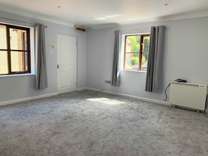 2 Bedroom End Of Terrace House To Rent In High Street, Ramsey, Huntingdon, PE26