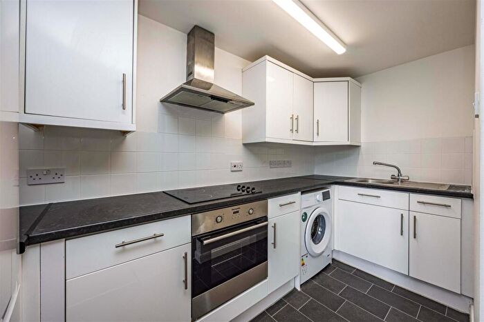 1 Bedroom Flat To Rent In Chardlace Walk, Nottingham, NG1