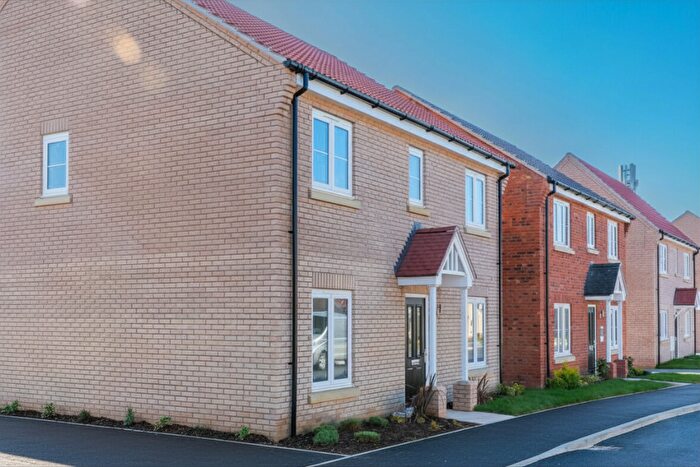 4 Bedroom Detached House For Sale In Lowestoft Road, Hopton, Great Yarmouth, NR31